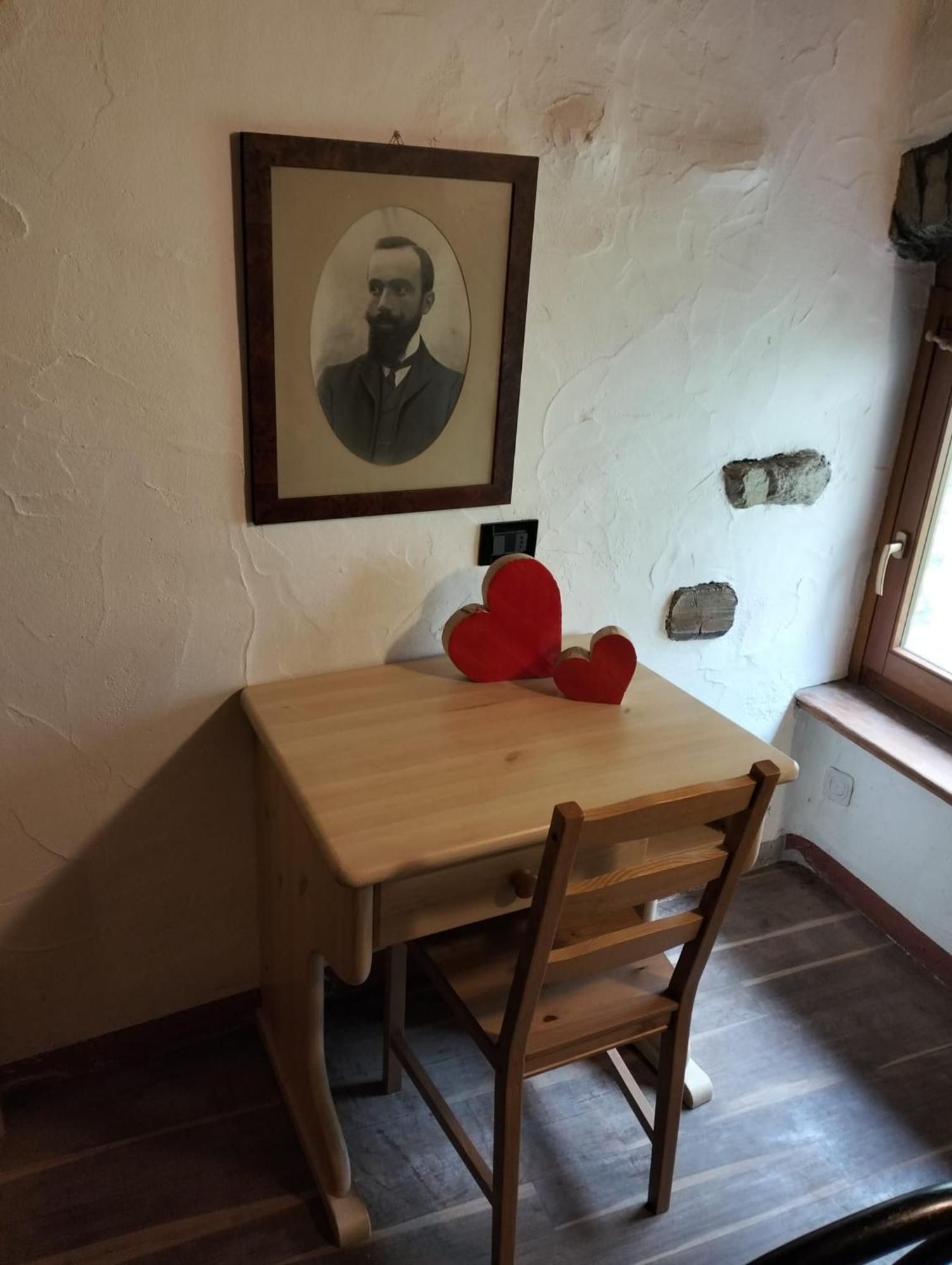 La Mine D'Antan Hotell Ollomont Exteriör bild